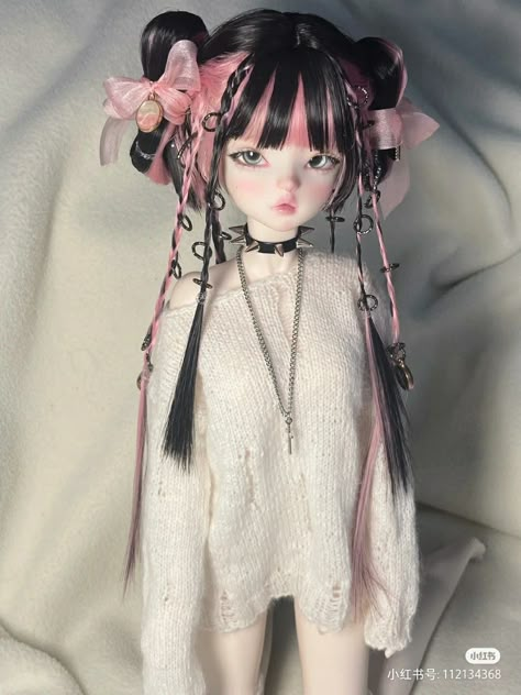 Custom Bjd Doll, Goth Doll, Black Hair Aesthetic, Arte Do Kawaii, Doll Plushies, Retro Photography, Fantasy Art Dolls, Gothic Dolls, Doll Painting