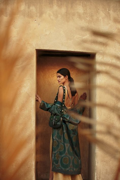 Moroccan Photoshoot, Tara Emad, Azza Fahmy, Vogue Arabia, Ramadan 2024, Fashion Show Themes, Desert Photoshoot, Studio Headshots, Canon 5d Mark Iv