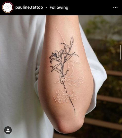 Botanisches Tattoo, Small Wave Tattoo, Tattoo Artists Near Me, Delicate Tattoo, Lily Tattoo, Line Work Tattoo, Line Work, White Tattoo, Simplistic Tattoos