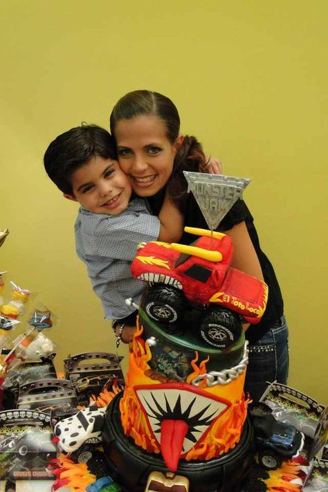 Toro Loco Cake, Toro Loco Birthday Party, Monster Jam Party, Monster Truck Theme, Hot Wheels Party, Monster Truck Party, Monster Trucks Birthday Party, Truck Theme, Truck Birthday