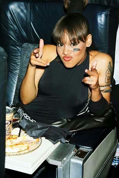 Left Eye Tlc, Tlc Group, Lisa Nicole, Lisa Left Eye, 90s Hip Hop Fashion, Left Eye, Ange Demon, Hip Hop And R&b, Queen Latifah