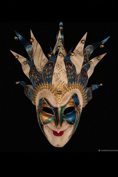 Masquerade Mask Aesthetic, Venetian Masks Art, Festival Masks, The Conformist, Paint Sweatshirt, Jester Mask, Costumes Scary, Venice Mask, Venetian Carnival Masks