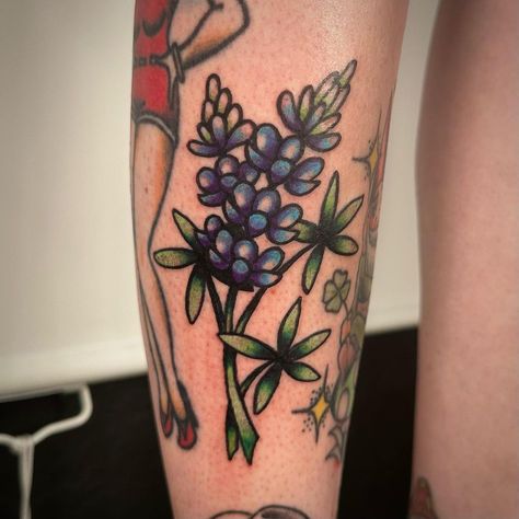 American Traditional Bluebonnet Tattoo, Traditional Bluebonnet Tattoo, Traditional Texas Tattoo, Blue Bonnet Tattoo, Bluebonnet Tattoo, Paintbrush Tattoo, Texas Tattoo, Texas Trip, Art Haus