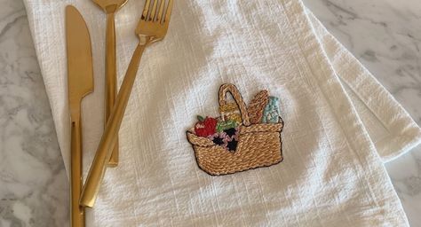 LoveCrafts | Knitting, crochet, craft supplies & inspiration Picnic Embroidery, Sunflower Embroidery Tutorial, Basket Embroidery, Pretty Picnic, Sunflower Embroidery, Long And Short Stitch, Wooden Embroidery Hoops, Embroidered Napkins, Crochet Embroidery