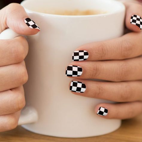 Chessboard Nails Christmas Nail Designs Easy, Christmas Tree Nails, Tree Nails, Black Nail Art, Minx Nails, Christmas Nails Acrylic, Checkered Flag, Sunflower Print, Christmas Nail Art