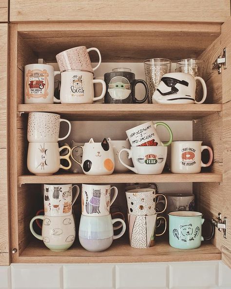 Mug Collection Aesthetic, Tazas Aesthetic, Collection Aesthetic, Smelly Cat, Mug Collection, Aesthetic Photography, Turtles, Beautiful Things, Tea Time