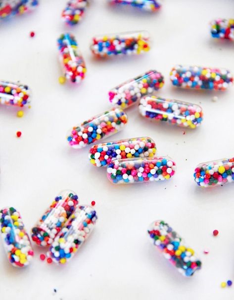 Glitter Pills, Diy Sprinkles, Pharmacy Design, Glitter Diy, Big Thing, Happy Pills, Used Iphone, Diy Blog, My Business