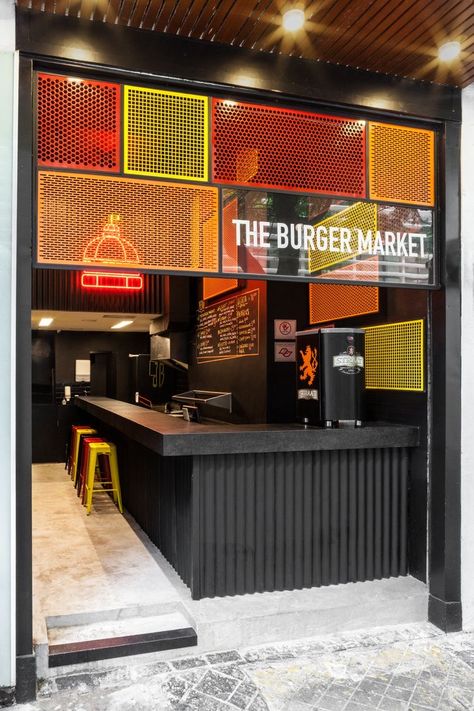 Burger Restaurant Design, Restaurant Exterior Design, Small Restaurant Design, Bar Deco, Restaurant Exterior, Doner Kebab, Small Restaurant, Burger Restaurant, Cafe Shop Design