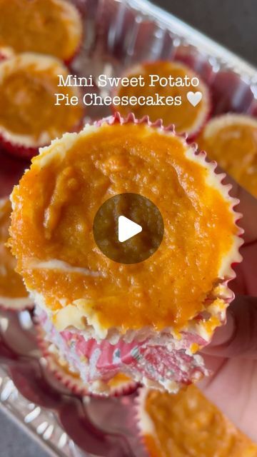 Mini Sweet Potato Pie, Kfc Biscuit Recipe, Sweet Potato Filling, Cheesecake Cups Recipe, Sweet Potato Cupcakes, Bunny Cakes, Sweet Potato Cheesecake, Recipe Cheesecake, Potato Filling