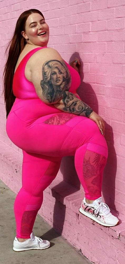 Tess Holliday 2020 Tess Holiday, Tess Holliday, Fat Art, Plus Size Fashion For Women, Full Figured, Sports Women, Plus Size Fashion, Plus Size, Humor