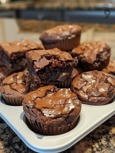 Easy 3-Ingredient Cupcake Brownies - Best Simple Dessert Recipe 3 Brownie Cupcakes From Mix Boxes, Cupcake Pan Recipes, Family Recipes Easy, Cupcake Brownies, 3 Ingredient Brownies, Brownie Mix Cookies, Ultimate Brownies, Mini Cupcake Pan, Mini Baking