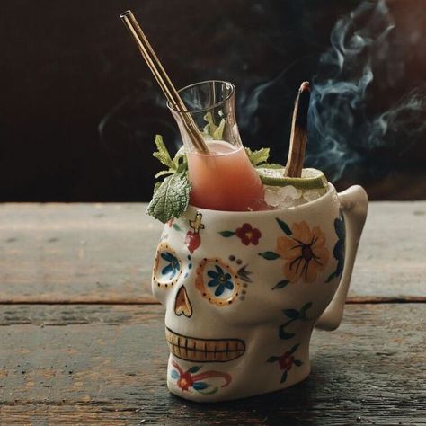 14 Cocktails with the Craziest Garnishes Known to Man – Liquor.com Tikki Bar, Cocktail Garnishes, Summer Vodka Cocktails, Drink Garnishing, Tiki Drinks, Tiki Cocktails, Happy Hour Cocktails, Cocktail Garnish, Nylon Magazine