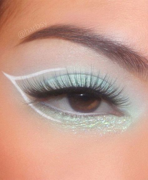 Makeup Archives - Page 2 of 42 - Fabmood | Wedding Colors, Wedding Themes, Wedding color palettes White Aesthetic Makeup, Eye Makeup Trends, Cute Eye Makeup, White Makeup, Swag Makeup, Eye Makeup Pictures, Dope Makeup, Eye Makeup Designs, Edgy Makeup