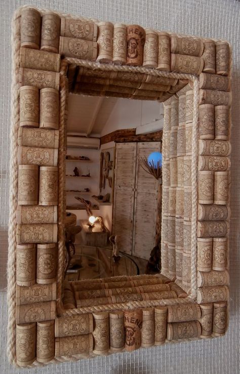 Wine Cork Frame, Upcycled Wine Corks, Wine Cork Diy Projects, Cork Diy Projects, Diy Cork, Wine Cork Diy Crafts, Wine Cork Projects, Cork Crafts Diy, Wine Cork Diy