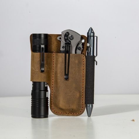 Leatherman Sheath, Edc Belt, Leatherman Wave, Edc Wallet, Belt Organizer, Leather Belt Pouch, Tactical Pen, Leather Craft Projects, Leather Organization