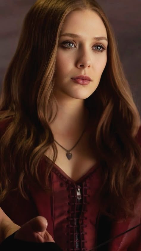 Elizabeth Olsen Haircut, Witch Photos, Elizabeth Olsen Scarlet Witch, Scarlet Witch Marvel, Marvel Photo, Scarlett Witch, Marvel Avengers Movies, Wanda Maximoff, Marvel Women