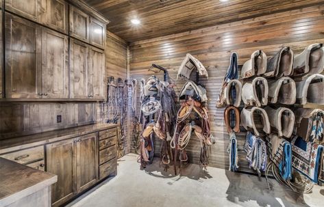 Horse Tack And Feed Room, Horse Property Ideas, Tack Room Western, Roping Arena Ideas, Horse Property Layout, Western Tack Room, Stable Ideas Tack Room, Dream Barn Stables, Livestock Barn