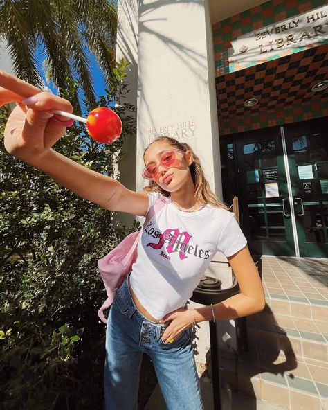 Hailey Eylül Sani 🦖 on Instagram: “lollipop princess 🍭” Converse Wide, Angle Girl, Trendy Pictures, 2000s Photoshoot, Candy Photoshoot, Pictures Blue, City Shoot, White Converse, 90s Kids