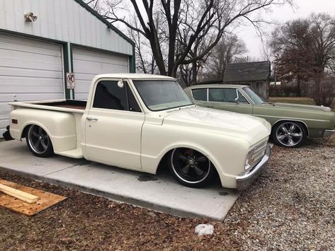 Dm your c10 pictures to be featured! #chevrolet #chevy #chevytrucks #chevylife #chevyc10 #c10trucks #c10 #c10club #silverado #customdeluxe… Stepside C10, Step Side Chevy, 1985 Chevy C10 Stepside, C10 Stepside, 72 C10, Chevy C10 73-87, C10 Chevy Truck 67-72 Stepside, Tuning Cars, Chevrolet Truck