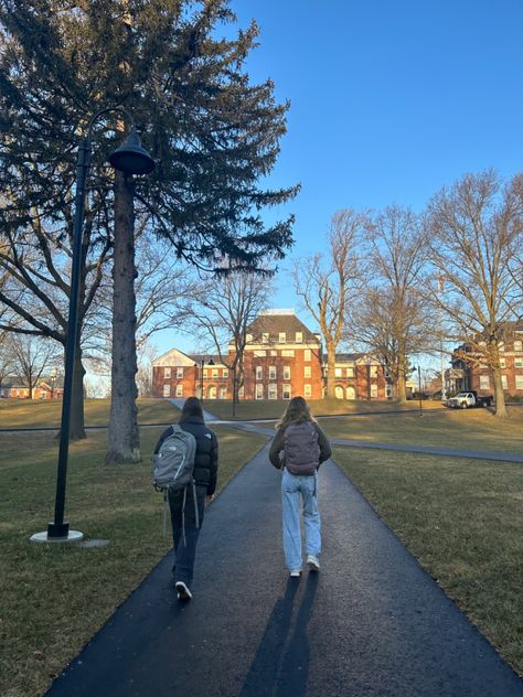 Back To School Private School, Birding School Aesthetic, Romantazise School Aesthetic, American Boarding School Aesthetic, High Schoolers Aesthetic, Private School Teacher Aesthetic, European Boarding School Aesthetic, Cute Board Ideas, Walk To School Aesthetic