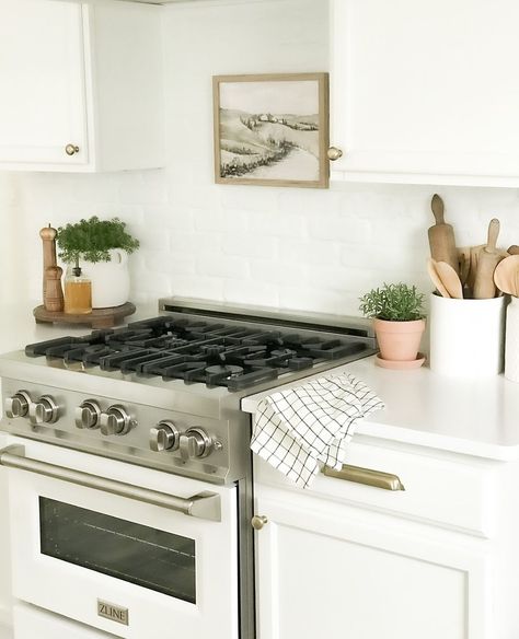 ZLINE Kitchen and Bath on Instagram: “Enjoy a combined luxurious feel with a homey feel in any kitchen with a ZLINE Range 🤍⁠ ⁠ 📸 : @midwestylebymel⁠ ⁠ ZLINE Product: RG-WM-36” Cafe Stove, Zline Range, Ge Cafe, Kitchen Appliances Refrigerators, Outdoor Appliances, Cast Iron Grill, Stainless Steel Range, Dual Fuel Ranges, Stainless Steel Oven