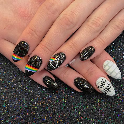 Pink Floyd nails Pink Floyd Nail Art, Pink Floyd Nails, 23 Aesthetic, Music Nails, Rock Nails, Mickey Nails, Band Nails, January Nails, Edgy Nails