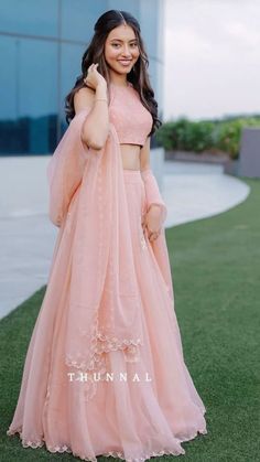 Pink Lehnga Outfit Simple, Lehanga For Sister's Wedding, Pink Lehanga Ideas, Crop Top Lehenga Poses, Simple Lehenga For Engagement, Simple Lehanga Ideas, Bridesmaid Engagement Outfit, Pastel Pink Lehenga Bridal, Dress For Sister Engagement