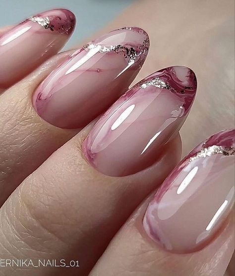 Engagement Nails Designs, Engagement Nail Art, Manicure 2023, Engagement Nails, Special Nails, Space News, Round Nails, Manicure Ideas, Classic Engagement Rings