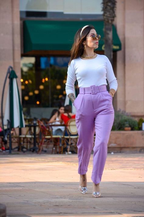 Lavander Outfits Casual, Purple Dress Pants Outfits, Lavender Pants Outfit Work, Lavender Trousers Outfit, Light Purple Pants Outfit, Lavender Pants Outfit, Lilac Pants Outfit, Purple Trousers Outfit, Outfits For Meetings