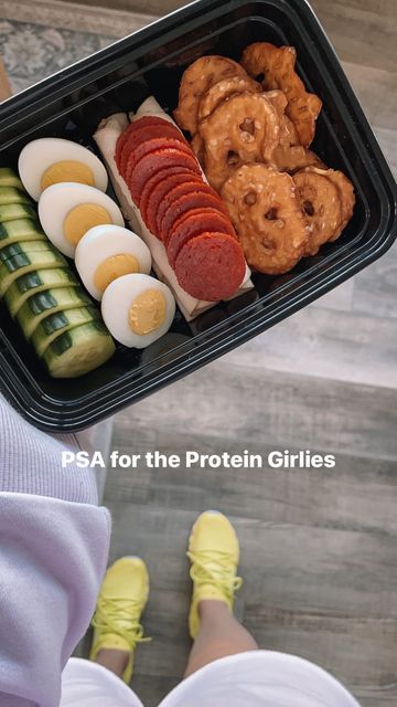 Protein Boxes, Pretzel Chips, Healthy Lunch Snacks, Meal Prep Snacks, Turkey Pepperoni, Healthy High Protein Meals, Healthy Lunch Meal Prep, Easy Healthy Meal Prep, Healthy Food Dishes