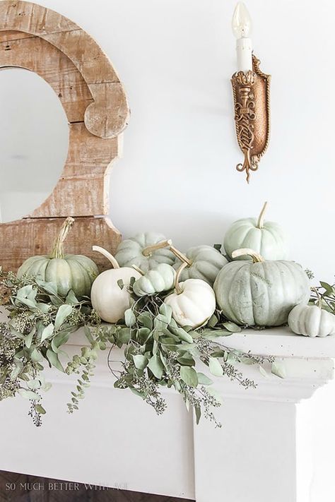 Where to Find Light Green Pumpkins | Apartment Therapy Green And Cream Fall Decor, Cream Fall Decor, Porche Halloween, Heirloom Pumpkins, Farmhouse Cozy, Pumpkin Tutorial, Fall Mantle Decor, Painting Pumpkins, Pumpkin Decorations