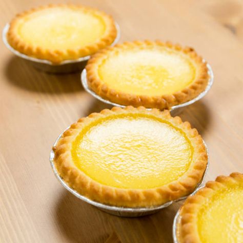 Custard Powder Recipes, How To Make Custard, Creamy Dessert Recipes, Bird's Custard, Custard Tarts Recipe, Easy Custard, Custard Tarts, Tarts Recipe, Homemade Custard