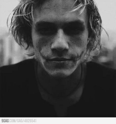 I miss the Joker - Heath Ledger Heath Joker, Murakami Haruki, Kaptan Jack Sparrow, Der Joker, Joker Makeup, Joker Heath, Heath Ledger Joker, Septième Art, Heath Ledger