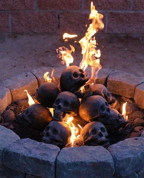 Come on Baby Light My Fire with these Creepy Skull Fireplace Logs Halloween Fire Pit, Halloween Outdoor Decoration, Halloween Diy Outdoor, Halloween Decor Diy, Skull Fire, Halloween Themed Wedding, Halloween Decorations Diy Outdoor, Diy Halloween Decor, Horror Decor