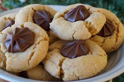 Chocolate Star Cookies, Italian Anise Cookies, Anise Cookies, Chocolate Stars, Christmas Shortbread, Peanut Butter Cup Cookies, Holiday Cookie Exchange, Star Cookies, Reeses Peanut Butter Cups