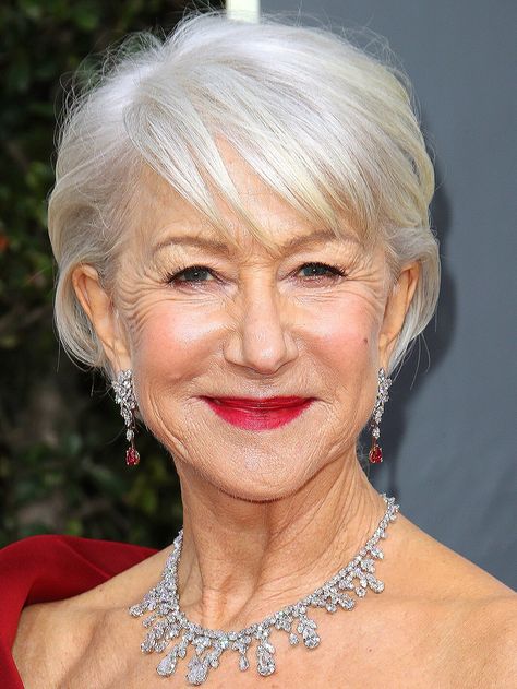 77th Annual Golden Globe Awards, Arrivals, Los Angeles, USA - 05 Jan 2020 Helen Miren, Helen Mirren Hair, Short Gray Hair, Helen Mirren Style, Age Makeup, Glamour Gals, Mama Hair, Brunette Actresses, Mom Hair