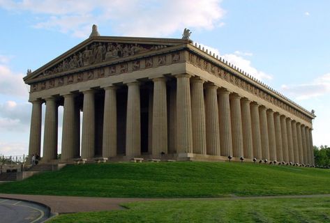 Nashville's full-size replica of the Parthenon is one of the oddest attractions in all of the USA. Greek Parthenon, Parthenon Nashville, Nashville Vacation, Visit Nashville, The Parthenon, Greek Temple, Ancient Greek Architecture, Centennial Park, Nashville Trip