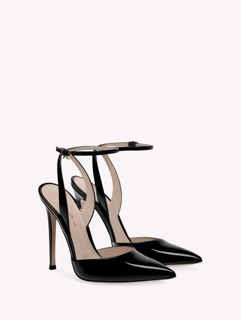 Women's New Arrivals: Luxury Shoes and Bags | Gianvito Rossi Long Summer Dresses Maxi, Men Shoes Formal, Shoes Heels Classy, Chic Shoes, Flat Boots, Shoe Game, Gianvito Rossi, Beautiful Shoes, Amazing Products