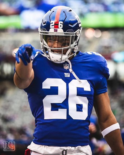 Saquon Barkley Aesthetic, Saquon Barkley Wallpaper, Nfl Aesthetic, Sick Wallpapers, Ny Giants Football, Dallas Cowboys Football Team, Saquon Barkley, Nfl Football Pictures, Nfl Football Art