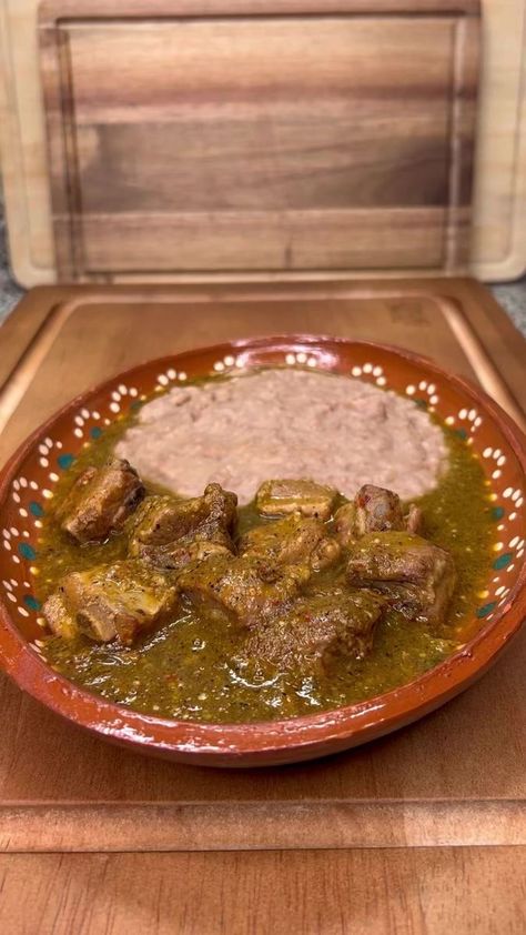 Costillas en salsa verde #porkribs #porkribsingreensalsa #greensalsa #salsaverde #recipe #easyrecipe | Marisolbenitez186 | Marisolbenitez186 · Original audio 30minute Meals, Flanken Ribs, Mexican Steak, Pork Dinners, Mexican Food Dishes, Youtube Recipes, Instagram Recipes, Recipes Authentic, Pork Rib Recipes