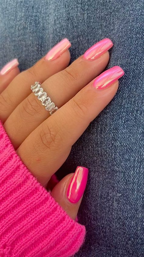 Gradient Pink Chrome 💖 @the_gelbottle_inc Carries Cosmo, Pink Panther, Fairy Pink, Playlist, Gilly & Extreme Shine Top Coat Chrome from … | Instagram Pink Chrome, Pink Panther, Pink Panthers, Chrome Nails, Top Coat, Pink Nails, Pretty Nails, Nail Ideas, Cosmos