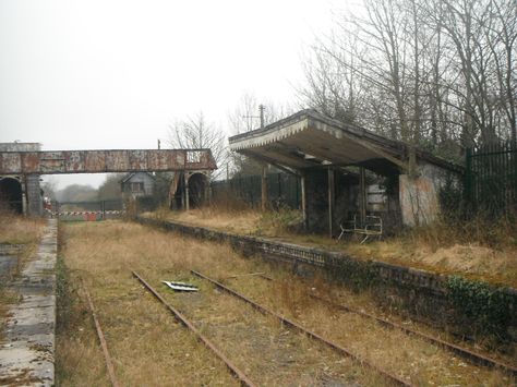 Apocalypse Train Station, European Train, Abandoned Railway, Abandoned Train Station, Apocalypse Aesthetic, Disused Stations, Abandoned Train, Small Town Life, Train Stations