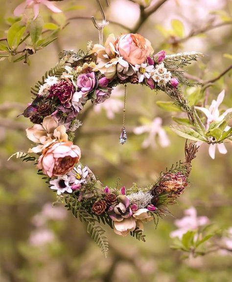 Spring Faerie, Fantasy Ornament, Forest Wreath, Lunar Art, Forest Enchanted, Purple Flower Arrangements, Mystical Garden, Lunar Magic, Moon Full