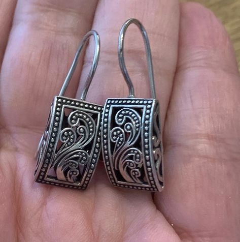 Excited to share the latest addition to my #etsy shop: Silpada Sterling Silver Paisley Scroll Filigree Earrings 925 RARE Retired Approx 1.25" x .5" https://etsy.me/3BfvGcN #elegantsimplejewelry Fairy Brooch, Silpada Jewelry, Filigree Earrings, Delray Beach, Special Jewelry, Simple Jewelry, Beautiful Jewelry, Jewelry Earrings Dangle, Dangle Drop Earrings