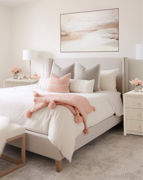 Pink And White Adult Bedroom, Young Adult Girls Room Ideas, Girls Blush Pink Bedroom Ideas, Blush Pink Teen Bedroom, Pink And White Teen Bedroom, Teen Girl Bedding Ideas, Girl Bedroom Ideas Teen, Grey Pink Bedroom Ideas, Teen Girl Bedroom Colors