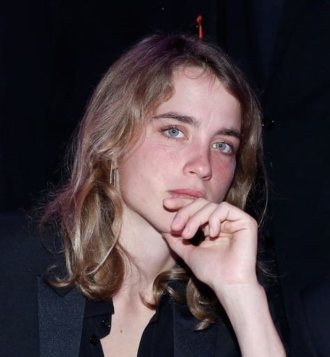 Adèle Haenel Fan Page posted on Instagram • See 202 photos and videos on their profile. Celine Sciamma, Adele Haenel, Gender Envy, Pretty Ppl, Girl Crush, Adele, My Type, Pretty Woman, Celebrity Crush