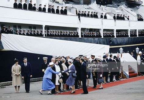 Royal Canadian Yacht Club Wedding, King Edward Vii And Queen Alexandra, Royal Caribbean Independence Of The Seas, Swedens Royal Family, Royal Navy Ships, Royal Yacht Britannia, Sarah Ferguson, Princess Beatrice, Prince Philip