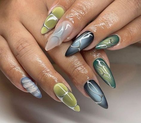 Bday Almond Nails, Almond Nail Green, Aura Nails Green, Elaborate Nail Art, Green Nails Chrome, Gelx Inspo Nails, Aura Nails Blue, Green Chrome Nails Designs, Nails Aura