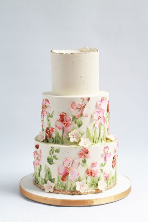 romantic three tier wedding cake decorated with palette knife buttercream flowers, garden wedding cake, in colours of blush, ivory and gold with greenery, made by Sweet Avenue Cakery from Stoney Creek Ontario Canada Wedding Cake Acrylic, Wedding Cake Painted, Meadow Cake, Cake Meadow, Three Tier Wedding Cake, Baby Cupcakes, Meadow Wedding, Cake Floral, Painted Wedding Cake