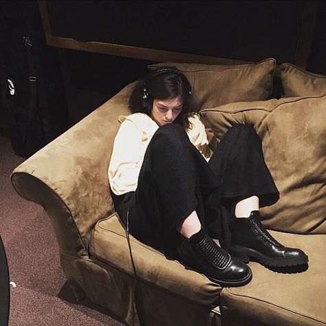 Lorde Instagram, Female Of The Species, Jack Antonoff, Vintage Quotes, Melodrama, Aesthetic Photos, Latest Albums, Justin Timberlake, Lorde